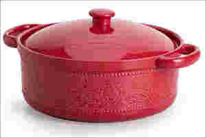 ceramic casserole with lid